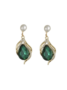 Detailed close-up of water drop earrings with green gemstone and white freshwater pearl