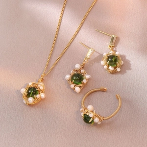 Collier Boucles Oreilles Bague Nid Oiseau Rétro Acier Titane Pierre Verte Perle Eau Douce Bijoux Élégants Femmes