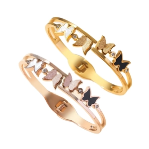 Bracelets papillon minimalistes en acier titane avec incrustation de nacre
