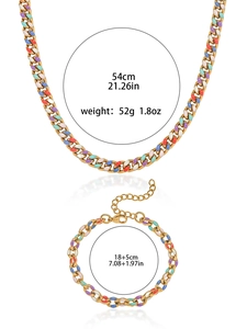 Ensemble collier et bracelet géométriques en émail coloré avec détails de longueur