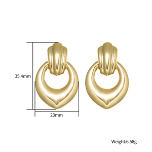 Golden heart earrings with shell texture detailing, 35.4mm height for women