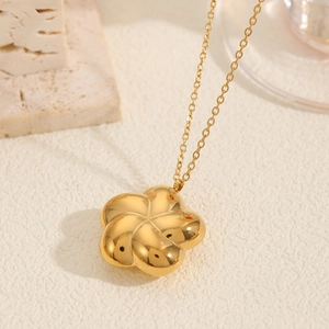 Elegant gold five-petal flower pendant necklace with high-polish mirror finish and thin chain