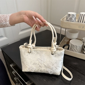 Women Sweet Lace Butterfly Embroidery Tote Bag Elegant Floral 3D Butterfly Crossbody Shoulder Bag PU Leather Handbag For Daily Party