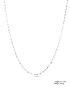 Detail view of 2.7mm stainless steel chain necklace with 45+5cm length specifications