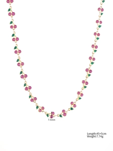 Detailed view of 7.5mm pink cherry link chain necklace in gold-plated 304 stainless steel