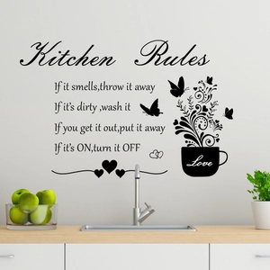 Kreativer Wandaufkleber Kitchen Rules mit Kaffeetasse und Schmetterling-Silhouette