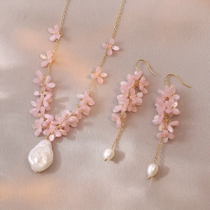 Floral necklace and earrings set with pink cat-eye stones and Baroque pearls