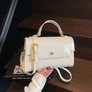 Women Retro PU Leather Shoulder Bag Fashion Rectangular Flap Messenger Bag With Golden Metal Buckle Top Handle Handbag Daily Commuting