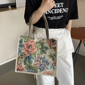Retro floral tapestry tote bag with large capacity and brown handles for daily use