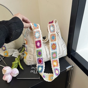 Handmade Cotton Crochet Shoulder Bag Bohemian Sunflower Hollow Knitted Tote Bag For Women Beach Vacation Casual Hobo Bag
