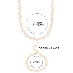 Ensemble collier et bracelet en perles baroques avec perles d'or et chaînes