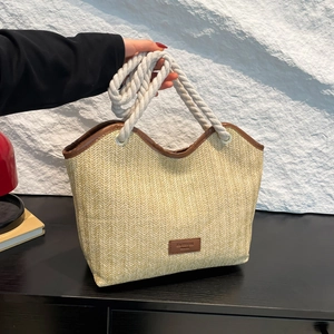 Sac Fourre-tout en Paille Tissée pour Femmes Grande Capacité Vacances à la Plage Sac à Bandoulière Avec Poignée en Corde de Coton Sac de Plage