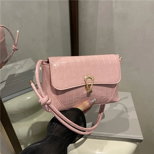 Women Crocodile Pattern PU Leather Underarm Bag Trendy Gold Metal Buckle Shoulder Crossbody Handbag Daily Retro Bag