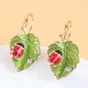 Boucles D'oreilles Créoles Coccinelle Et Feuille Verte Pour Femmes Alliage Doré Bijoux Nature Avec Strass