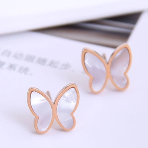 Elegante Schmetterlings-Ohrstecker aus Roségold mit weißer Perlmutt-Einlage für Damen