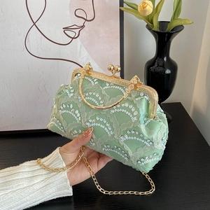 Women Vintage Sequin Lace Evening Bag Metal Kiss Lock Shell Shape Crossbody Phone Bag Chain Strap Elegant Party Handbag