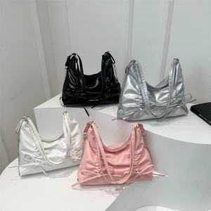 Modische Rucksäcke mit Falten und Schleifen in Schwarz, Silber, Weiß und Rosa aus PU-Leder
