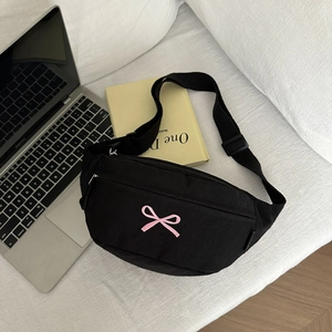 Sac Banane en Nylon Tendance pour Femmes avec Broderie Nœud Doux Sac de Poitrine Décontracté avec Bandoulière Réglable