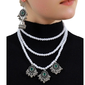 Vintage multi-layer pearl necklace and emerald earrings jewelry set for women