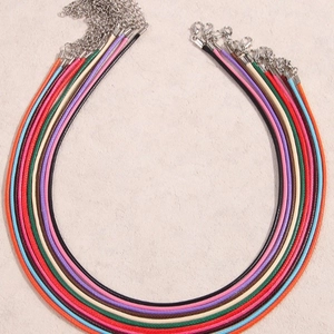 Cordones trenzados de colores para collares con cierres de langosta plateados y cadena