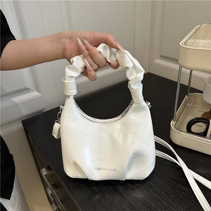 Women Scrunchie Handle Underarm Bag PU Leather Pleated Shoulder Crossbody Bag With Chain Bowknot Detail Fashion Handbag
