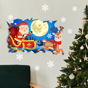 Détail d'un sticker mural 3D de Noël avec le Père Noël sur un fond d'intérieur chaleureux