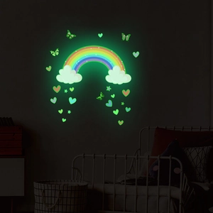 Stickers muraux arc-en-ciel lumineux pour chambre d'enfant avec étoiles et papillons