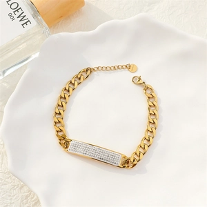 Goldenes Edelstahl-Gliederkettenarmband mit rechteckigem funkelndem Zirkonia-Plättchen