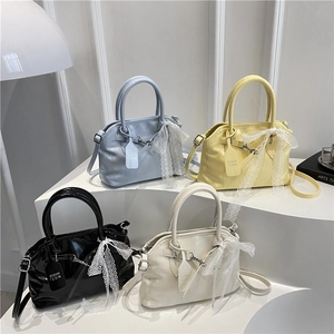 Sacs à main chic en similicuir brillant avec nœuds en dentelle, quatre coloris élégants