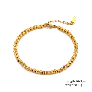 Verstellbares goldenes Edelstahl-Perlenarmband mit strukturierter Wellenoberfläche