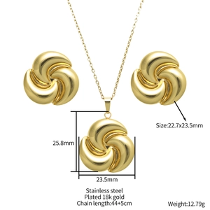 Schmuckset aus 18k vergoldetem Edelstahl mit spiralförmiger Halskette und Ohrringen