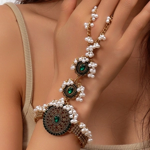 Bracelet De Doigt Bohème Rétro Alliage Strass Fausse Künstliche Perle Harnais De Main Style Ethnique Bijoux Vintage Pour Femmes