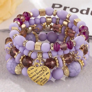 Bracelet multi-rangs perles violettes bohème avec pendentif cœur doré et gravure Te amo