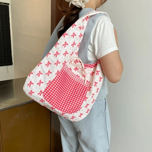 Sac fourre-tout en toile à fleurs avec rubans rouges et poche à carreaux femme