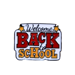 Épinglette Welcome Back to School en émail avec étoiles pour sacs et vêtements