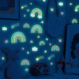 Luminous glow-in-the-dark stars and rainbow wall stickers set for children's bedroom decor