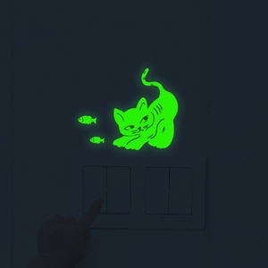 Glow-in-the-dark cartoon cat and fish wall stickers for power switch decoration