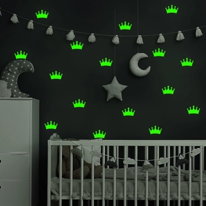 Luminous green crown wall stickers for children's bedroom decor with glowing effect