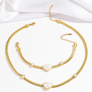 Parure de bijoux en acier inoxydable doré avec pendentifs cœur en perles, collier et bracelet