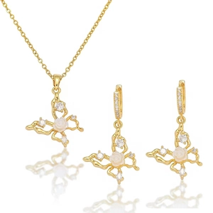 Bijoux Fleur Rose Papillon Acier Inoxydable Creux Zircon Pendentif Collier Et Boucles D'oreilles Pour Femmes Élégant Mode