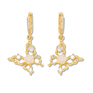 Boucles d'oreilles papillon dorées avec rose blanche et zircons brillants pour femmes