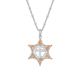 Collier Étoile de David avec pendentif croix et zircons orange au fini argenté