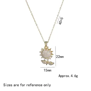 Collier tournesol rotatif doré avec pavé de zircons étincelants en acier titane