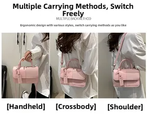 Vues détaillées d'un sac bandoulière rose avec poignée et bandoulière réglable