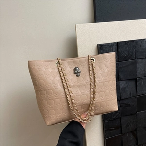 Women Tote Bag Large Capacity PU Leather Embossed Skull Gothic Punk Shoulder Handbag With Chain Strap