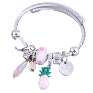 Bracelet Jonc En Fil D'acier Allié Mode Avec Breloques Ananas Papillon Cœur Émail Cristal Bijoux Femmes
