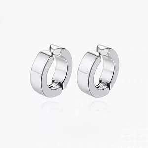 Minimalist silver hip-hop clip-on hoop earrings for men with mirror polished finish