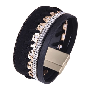 Bracelet multicouche en cuir noir avec strass en cristal et fermoir magnétique