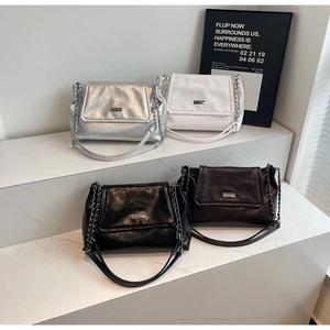 Collection of chic pleated chain shoulder bags in silver, white, black and brown colors