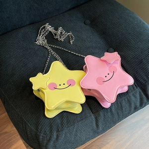 Mini borse a tracolla a forma di stella in pelle gialla e rosa con catena in metallo
